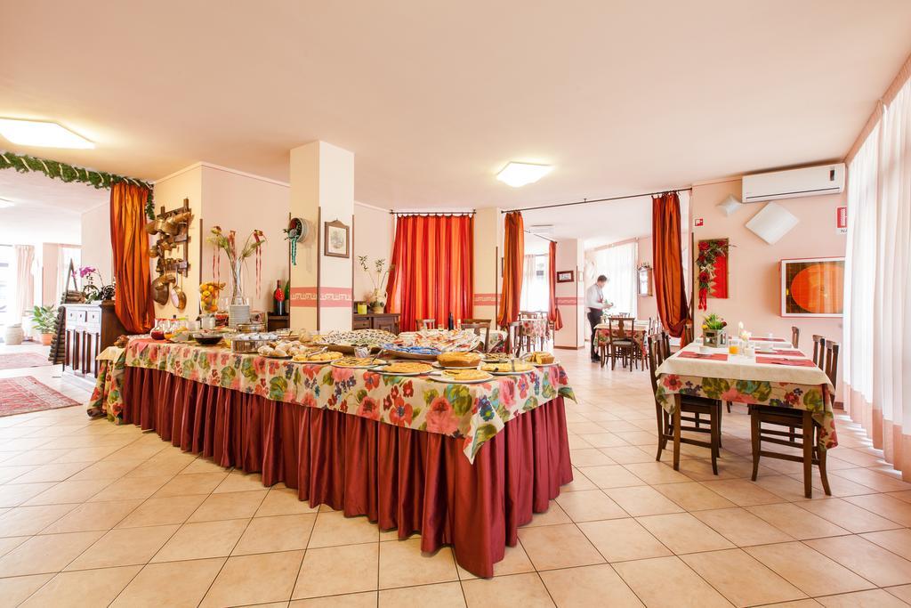 Hotel Fabbrini Abbadia San Salvator Zewnętrze zdjęcie