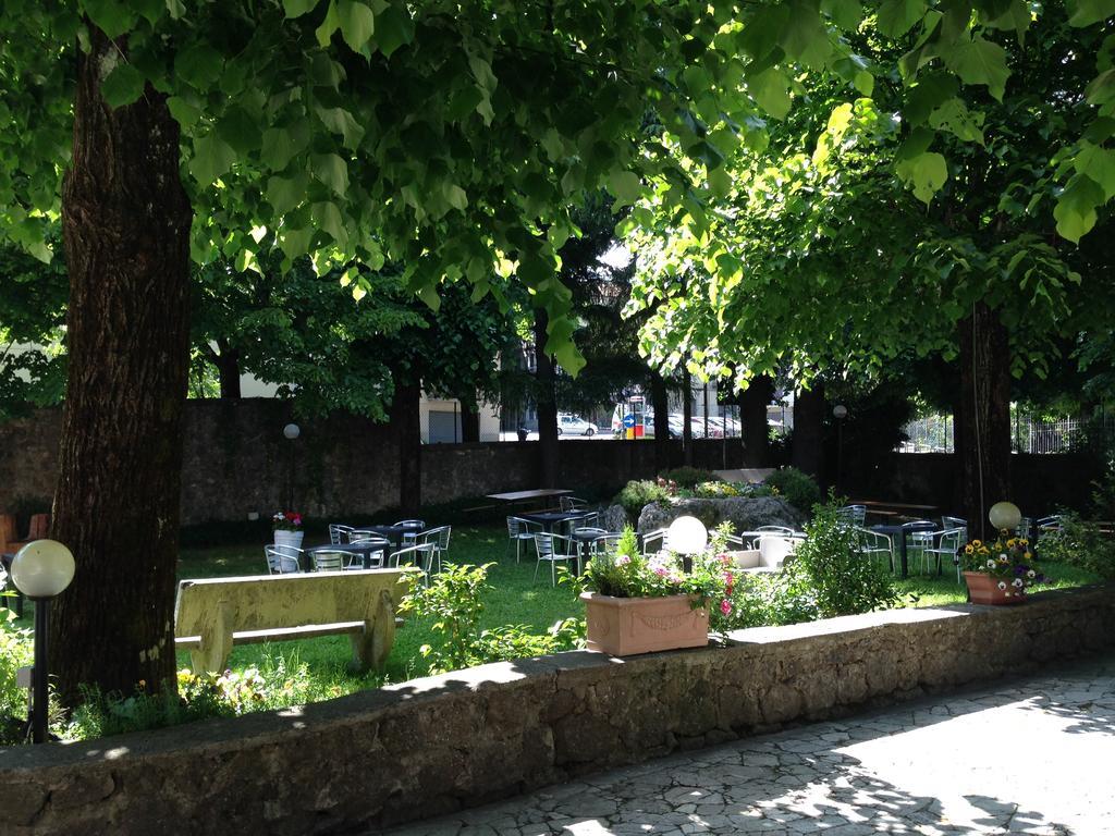 Hotel Fabbrini Abbadia San Salvator Zewnętrze zdjęcie