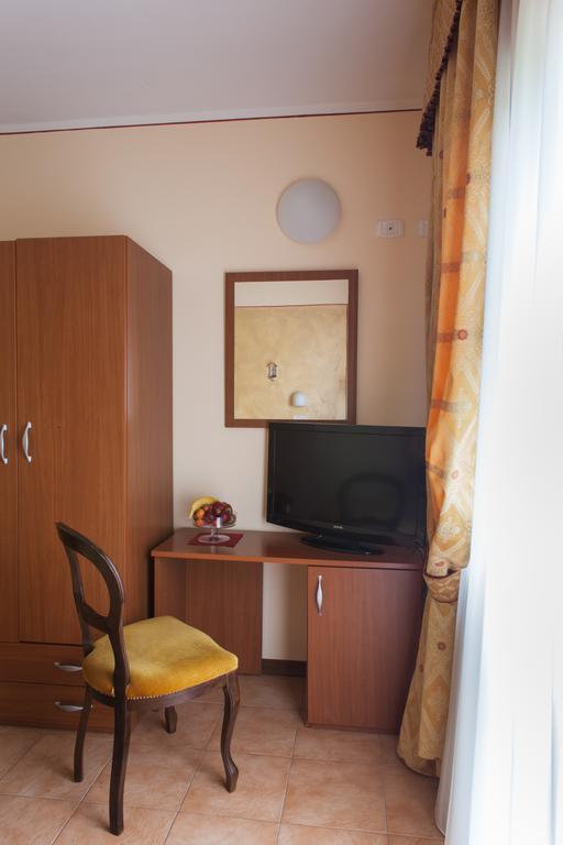 Hotel Fabbrini Abbadia San Salvator Pokój zdjęcie