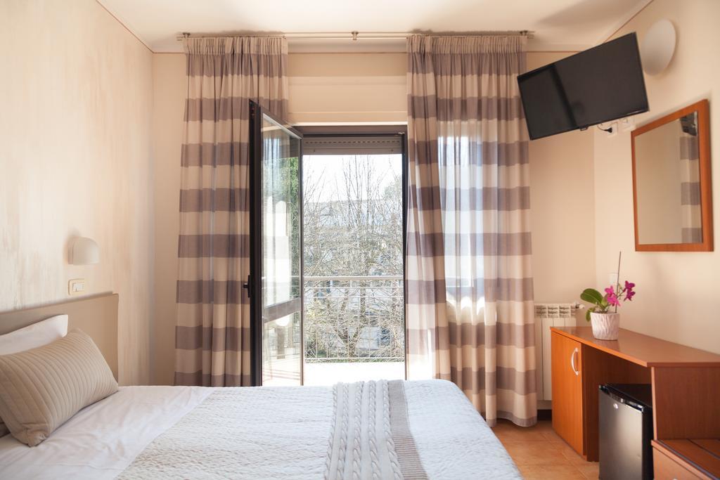 Hotel Fabbrini Abbadia San Salvator Zewnętrze zdjęcie