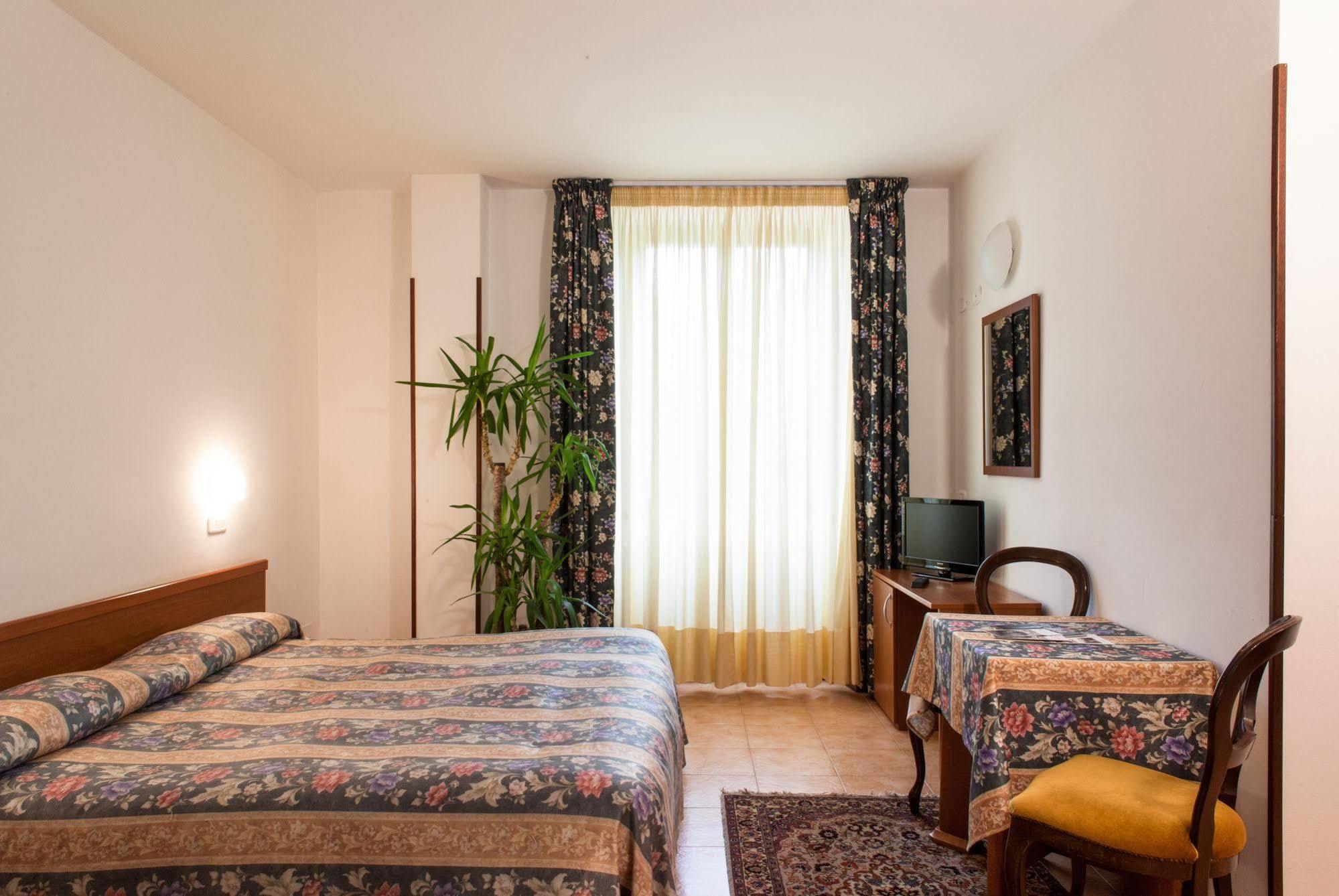Hotel Fabbrini Abbadia San Salvator Zewnętrze zdjęcie