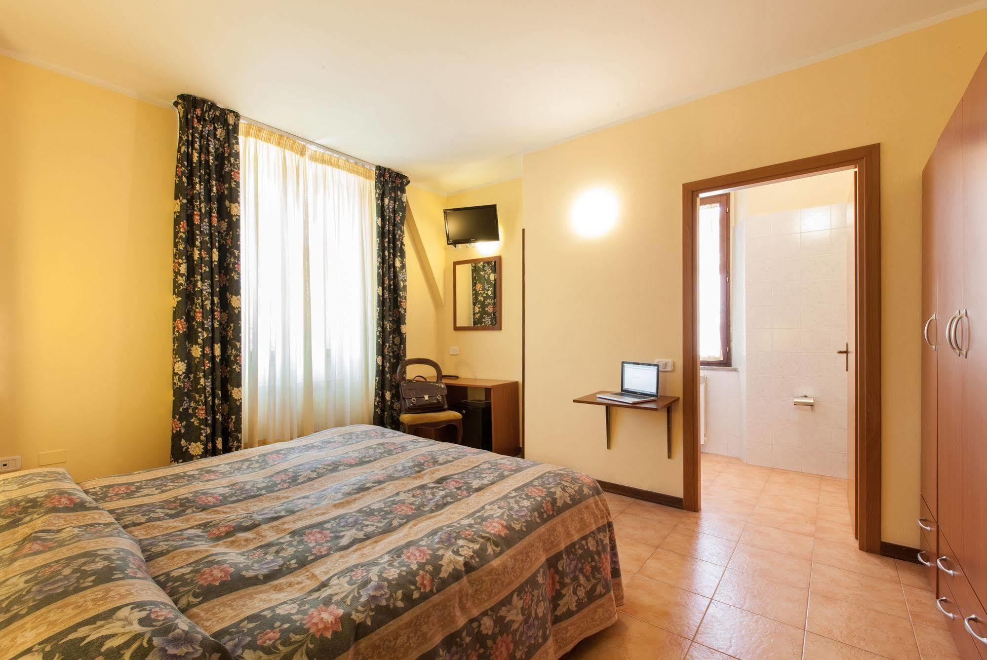 Hotel Fabbrini Abbadia San Salvator Zewnętrze zdjęcie
